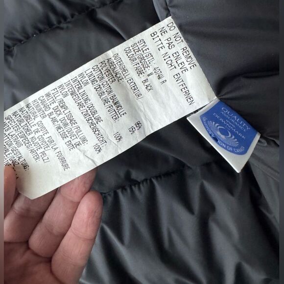 Canada Goose Banff Parka Size Medium - Picture 14 of 16